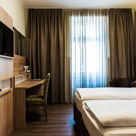 Ξενοδοχείο Theater 4*