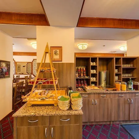 Ξενοδοχείο Theater